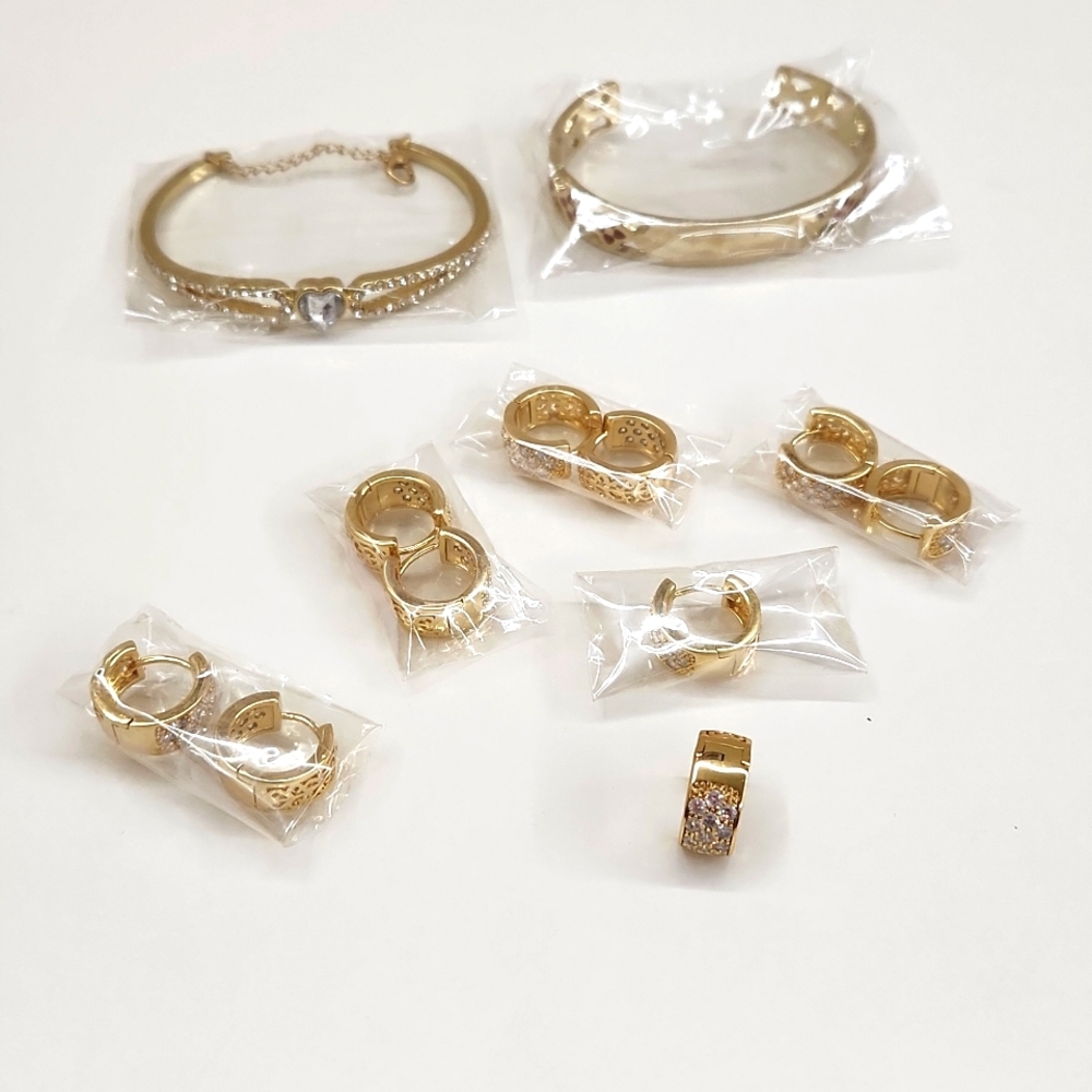 Gold Costume Jewelry. Earrings and bracelets bundle.